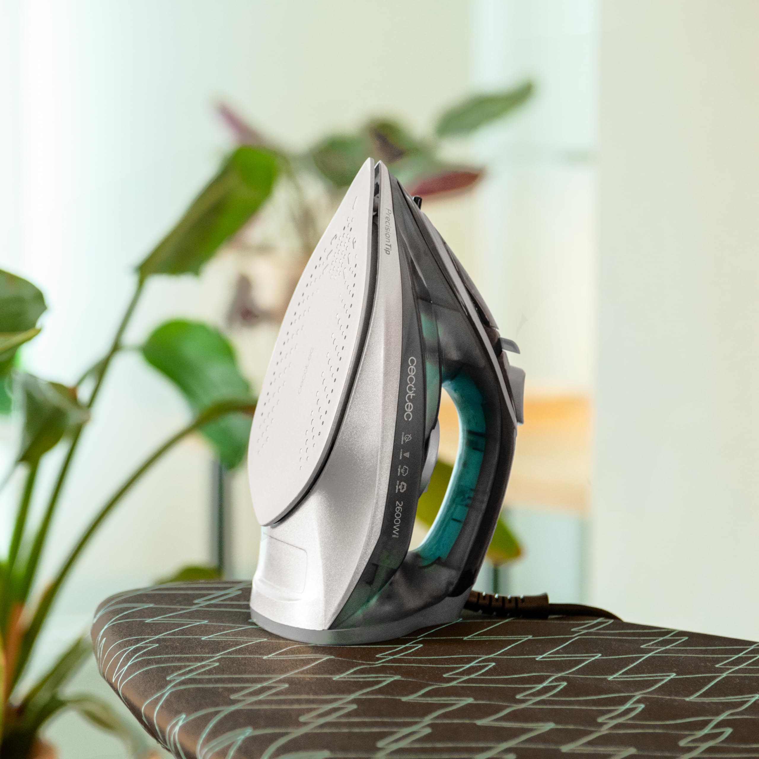 cecotec-plancha-de-vapor-ironhero-2600-vital-de-2600-w-con-golpe-de-vapor-200-g- image 7